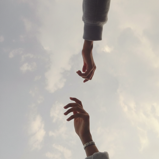 الحُب ما بيُنطُر مناسبة